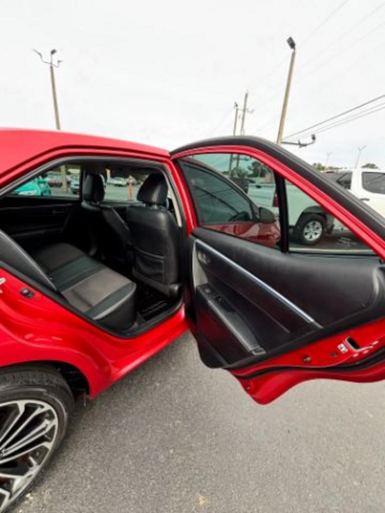 2014 Toyota Corolla L photo