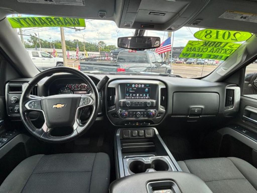 2018 Chevrolet Silverado 1500 LT Crew Cab 4WD photo