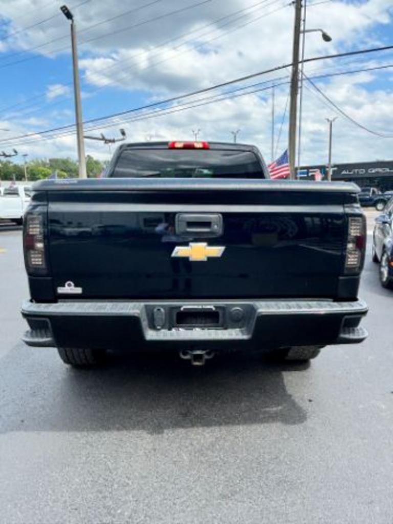 2018 Chevrolet Silverado 1500 LT Crew Cab 4WD photo