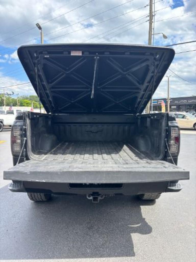 2018 Chevrolet Silverado 1500 LT Crew Cab 4WD photo
