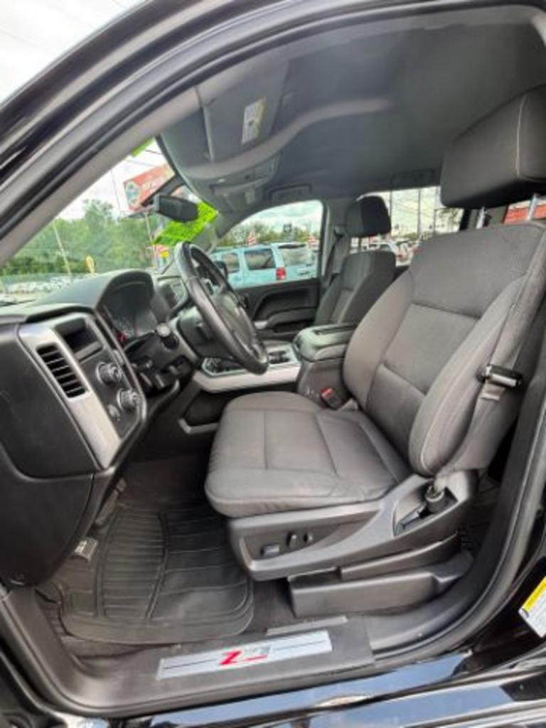 2018 Chevrolet Silverado 1500 LT Crew Cab 4WD photo