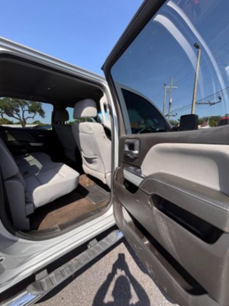 2018 Chevrolet Silverado 2500HD LT photo