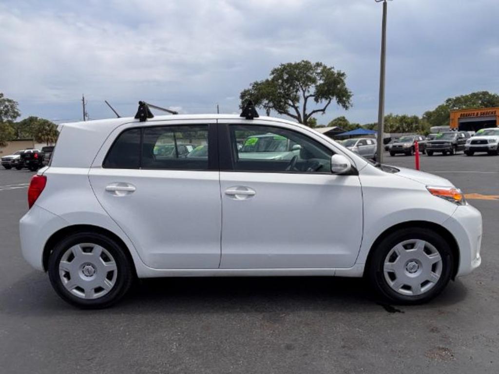 2008 Scion xD photo