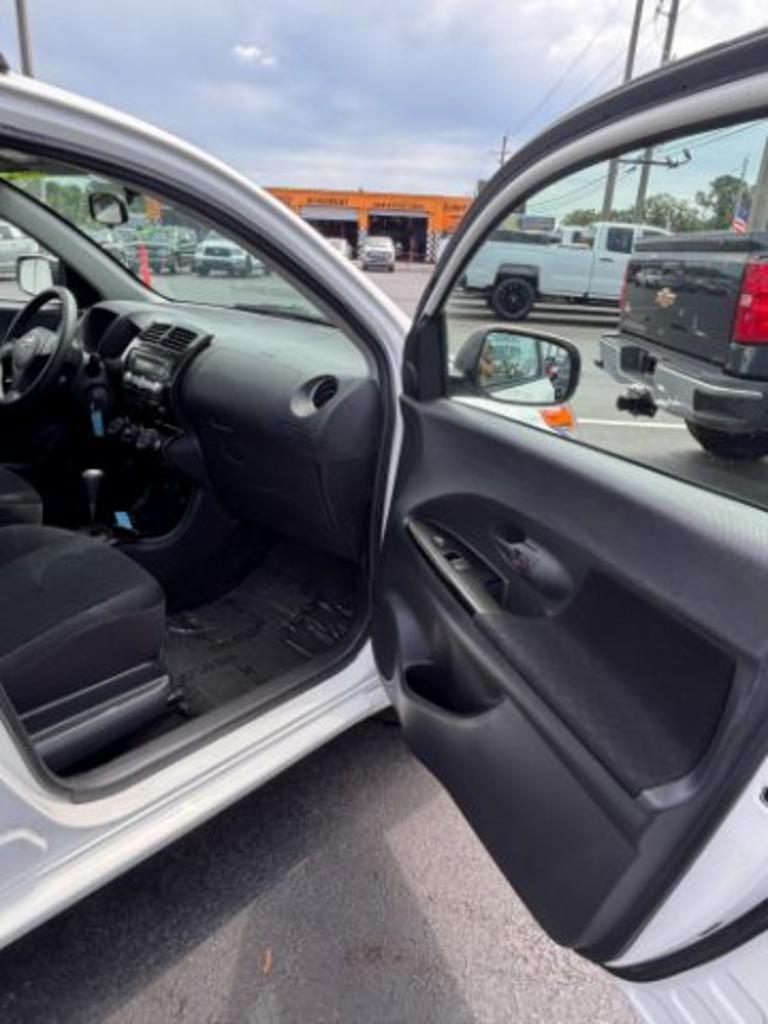 2008 Scion xD photo