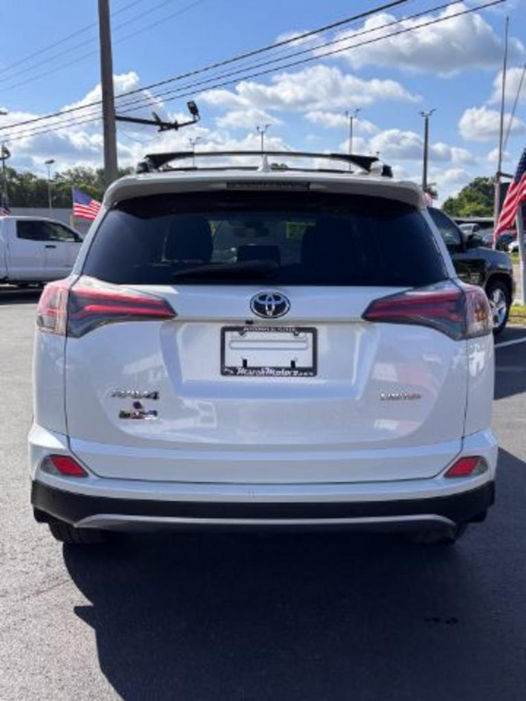 2017 Toyota RAV4 Limited photo