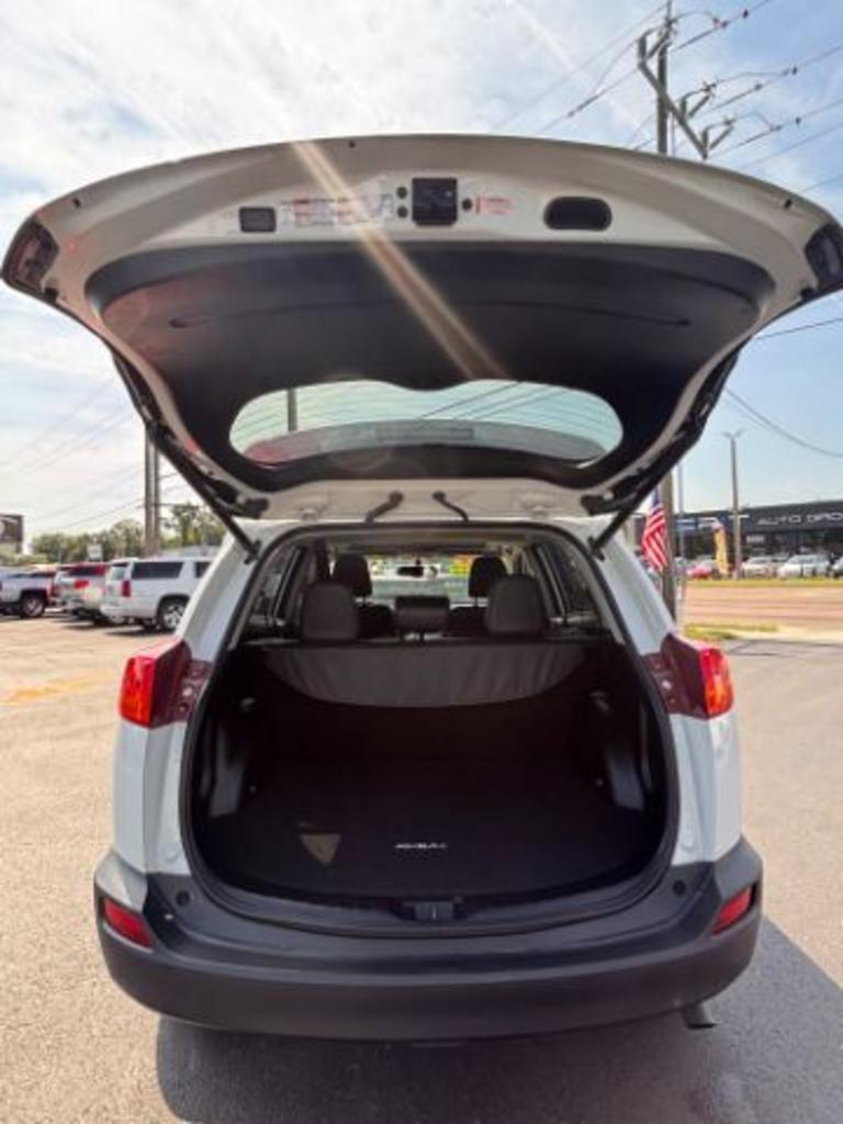 2015 Toyota RAV4 Limited photo