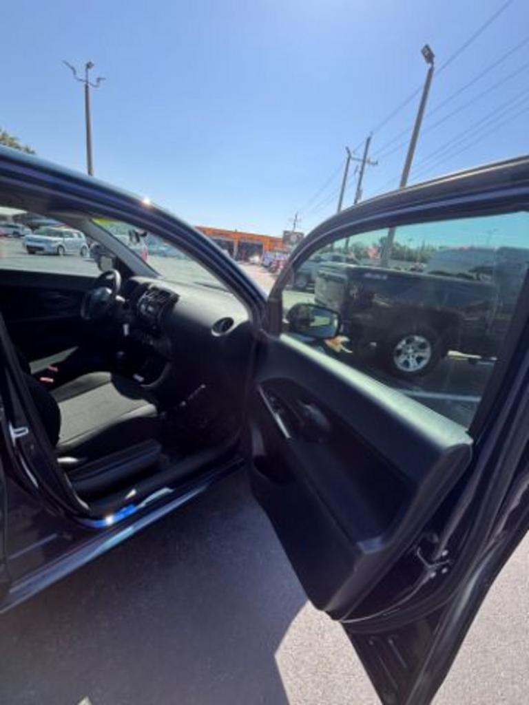 2010 Scion xD photo