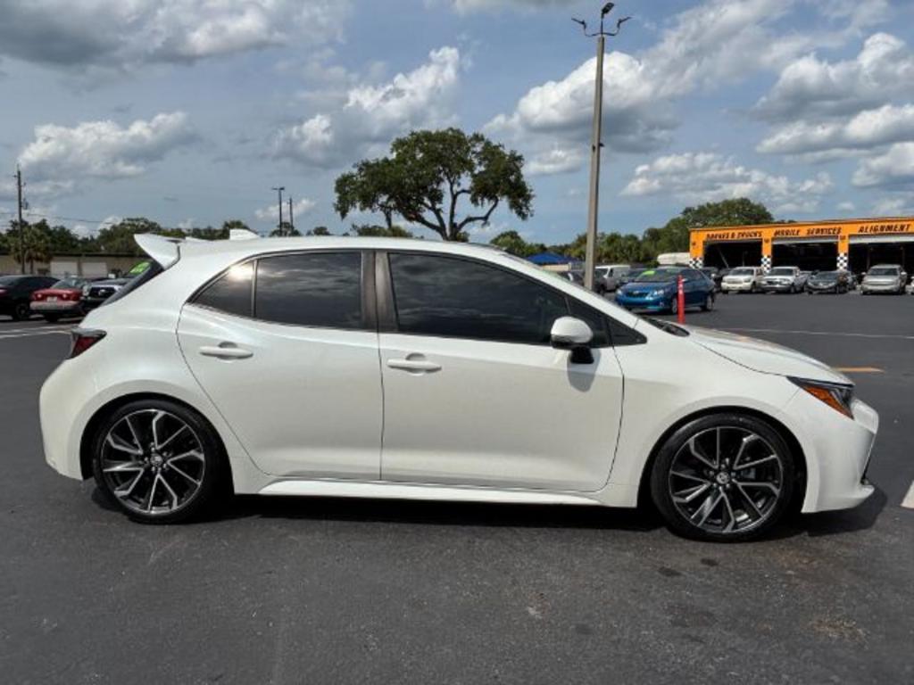2019 Toyota Corolla Hatchback SE photo