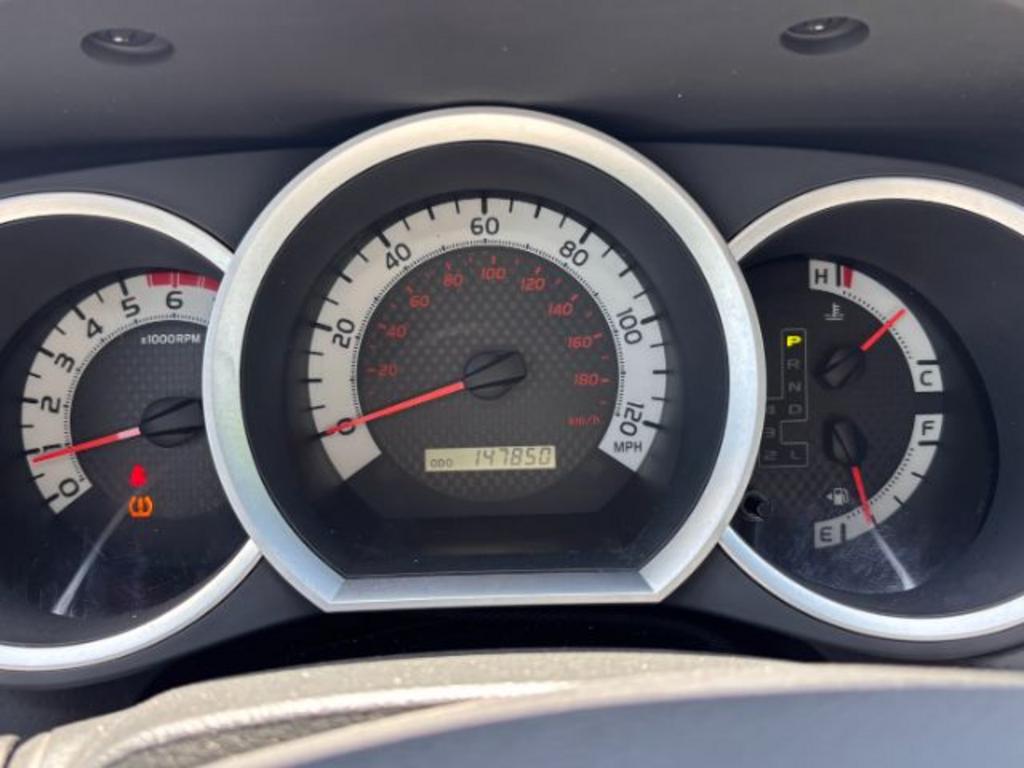 2013 Toyota Tacoma V6 photo