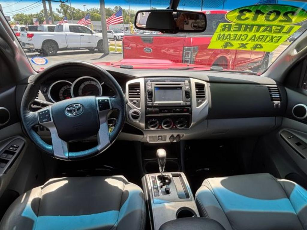 2013 Toyota Tacoma V6 photo