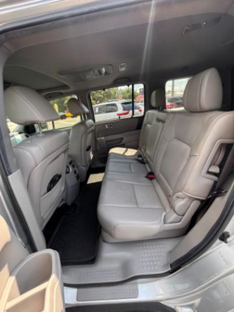 2012 Honda Pilot Touring photo