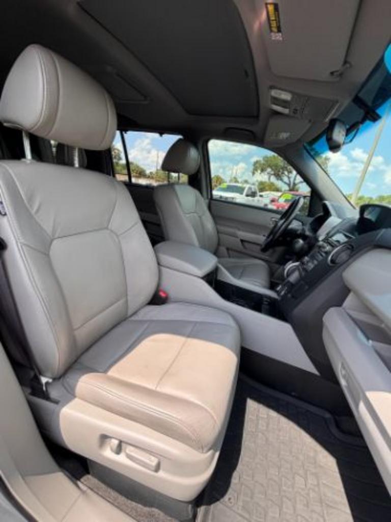 2012 Honda Pilot Touring photo