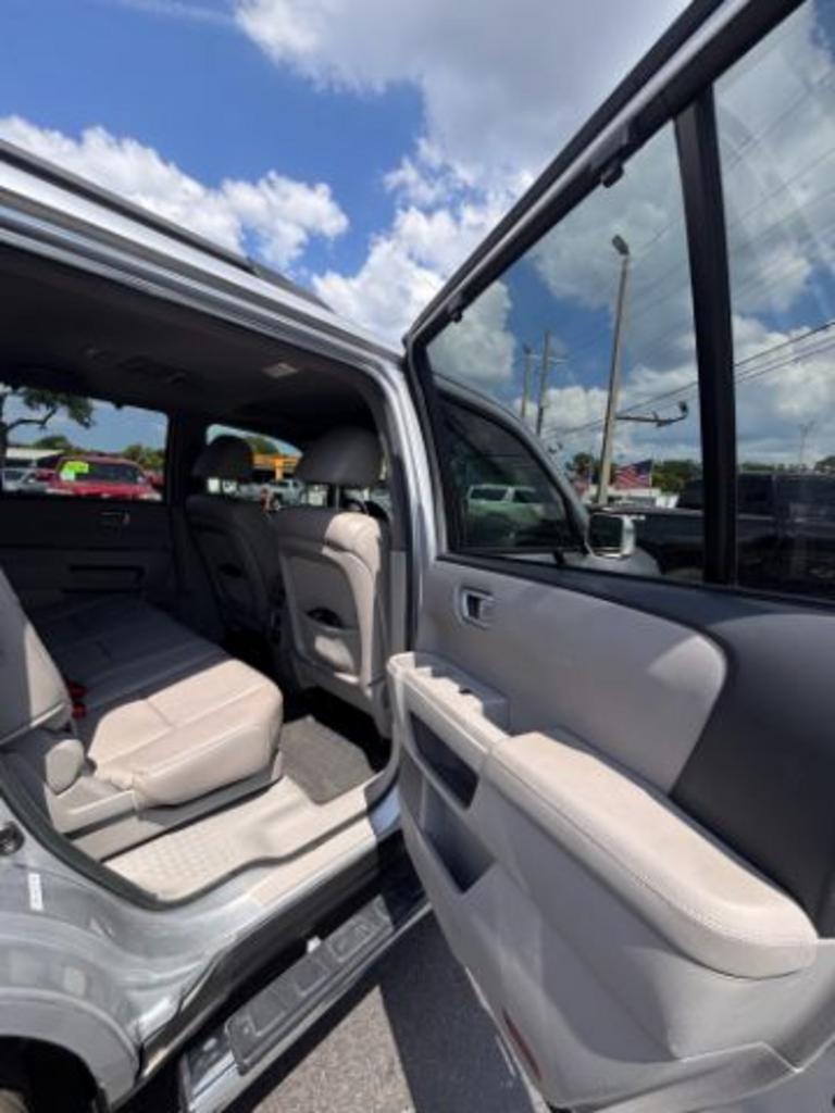 2012 Honda Pilot Touring photo