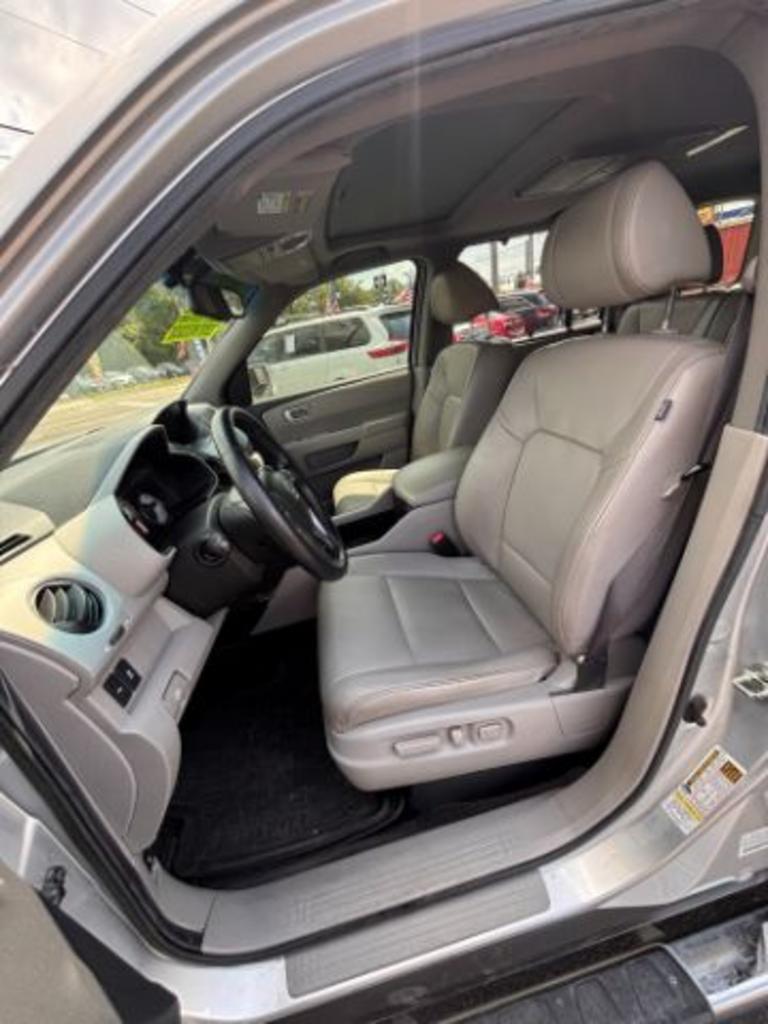 2012 Honda Pilot Touring photo