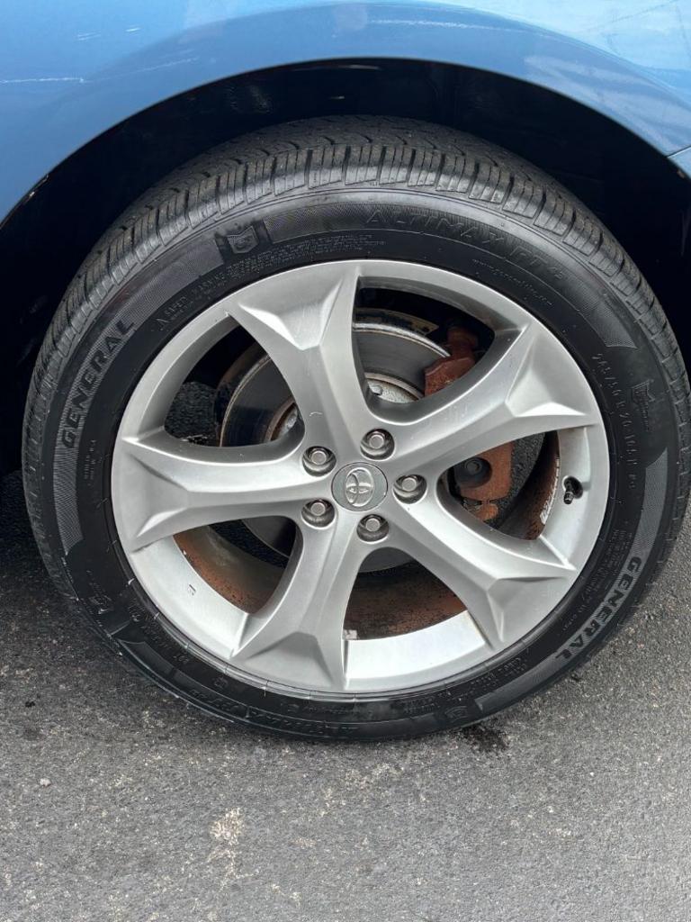2011 Toyota Venza - $15,999