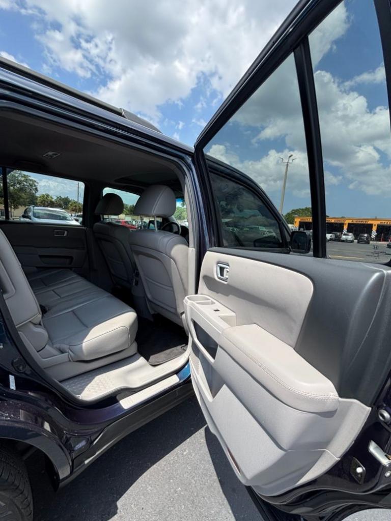 2012 Honda Pilot - $14,999