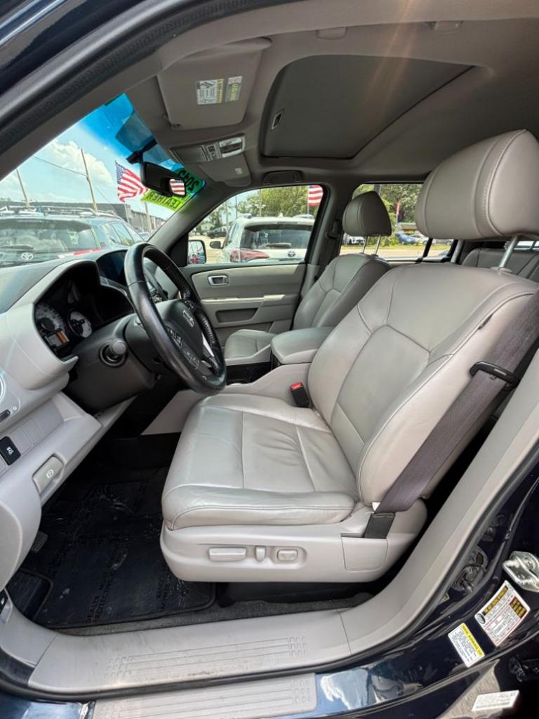 2012 Honda Pilot - $14,999