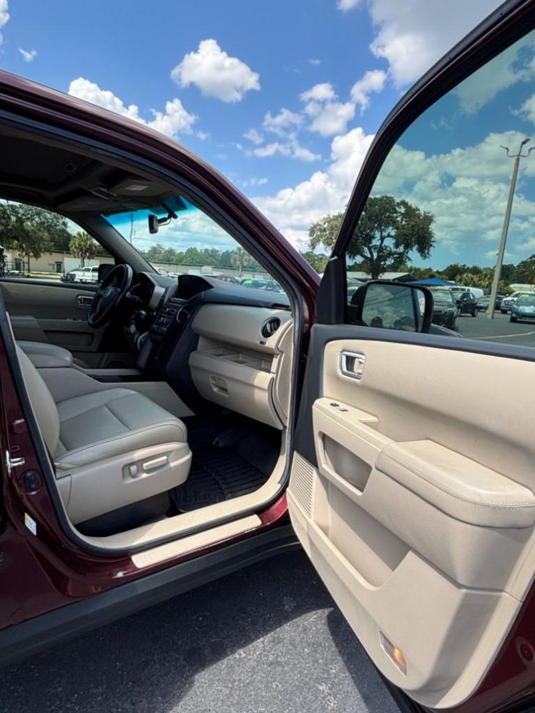 2013 Honda Pilot - $17,999
