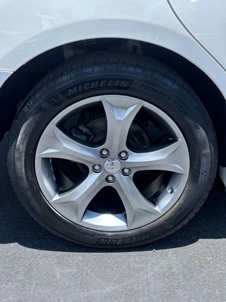2013 Toyota Venza - $16,999