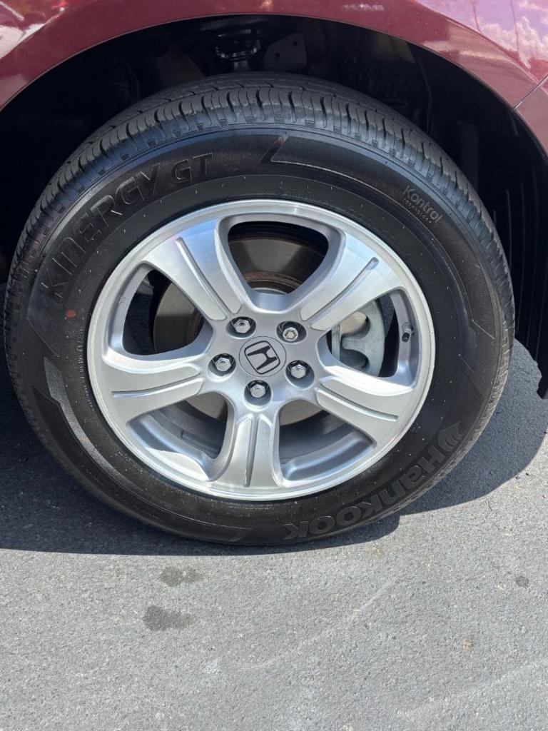 2013 Honda Pilot - $15,999