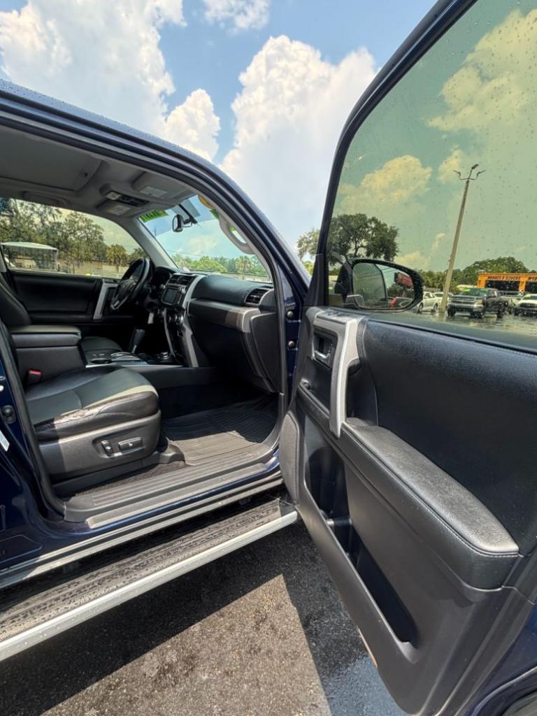 2014 Toyota 4Runner - $24,990