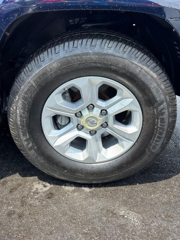 2014 Toyota 4Runner - $24,990