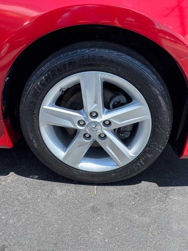 2014 Toyota Camry - $15,999