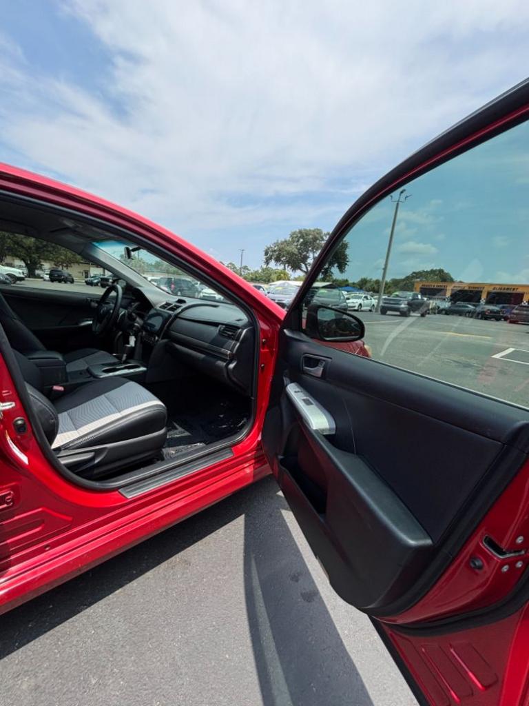 2014 Toyota Camry - $16,999