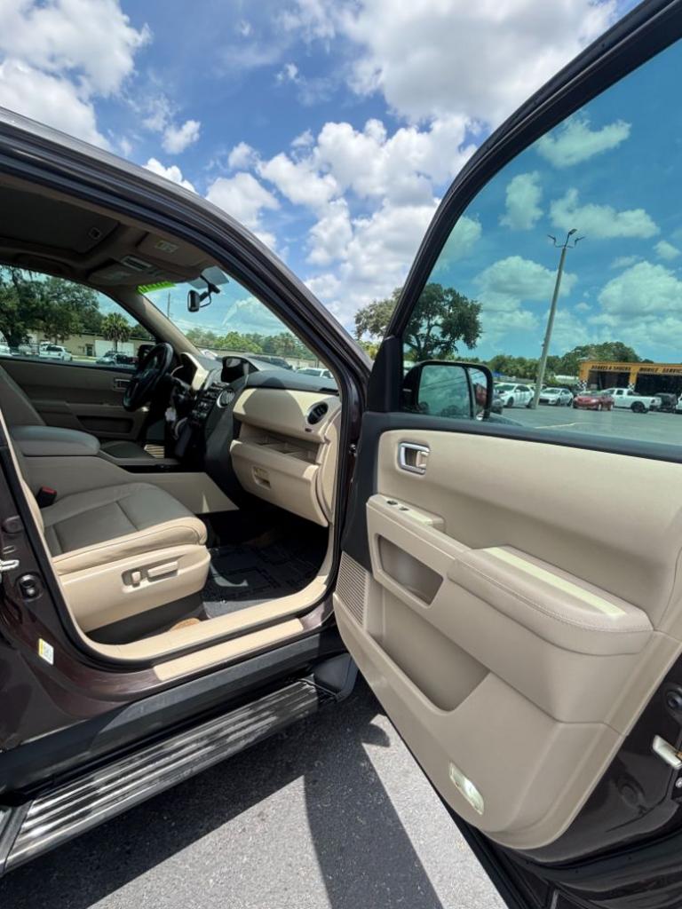 2013 Honda Pilot - $16,999