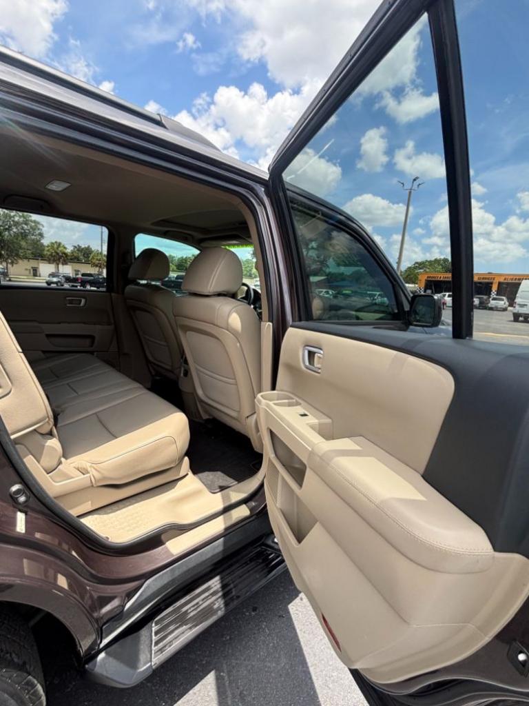 2013 Honda Pilot - $16,999