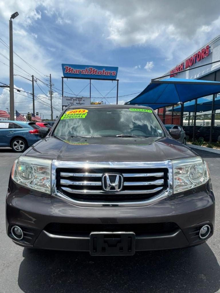 2013 Honda Pilot - $16,999