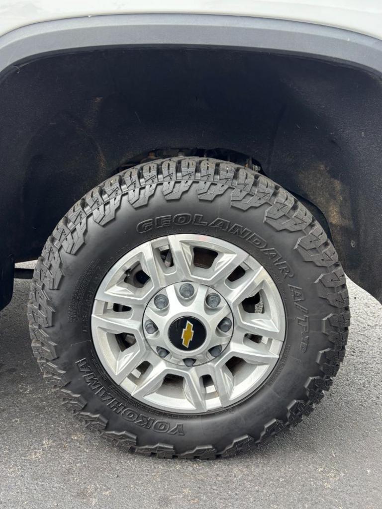 2022 Chevrolet Silverado Hd - $36,999