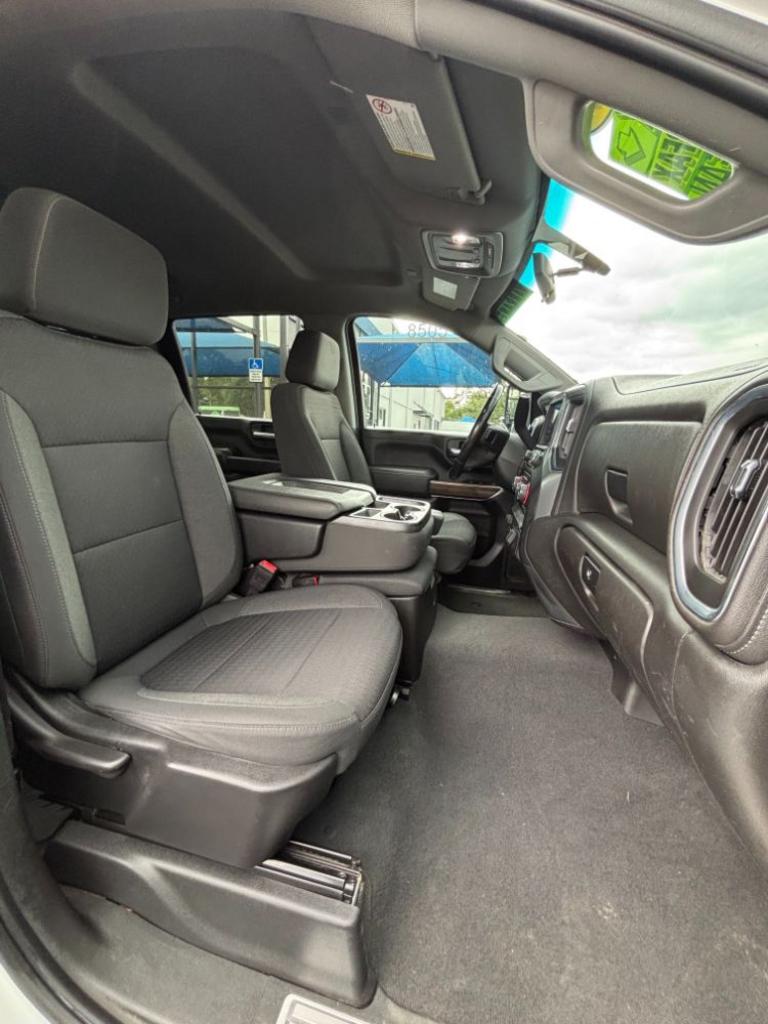2022 Chevrolet Silverado Hd - $36,999
