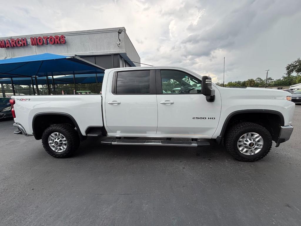 2022 Chevrolet Silverado Hd - $36,999