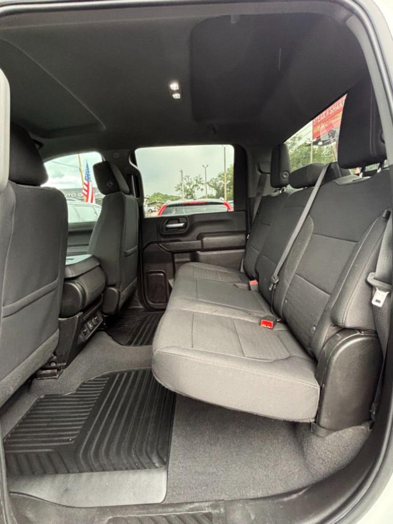 2022 Chevrolet Silverado Hd - $36,999