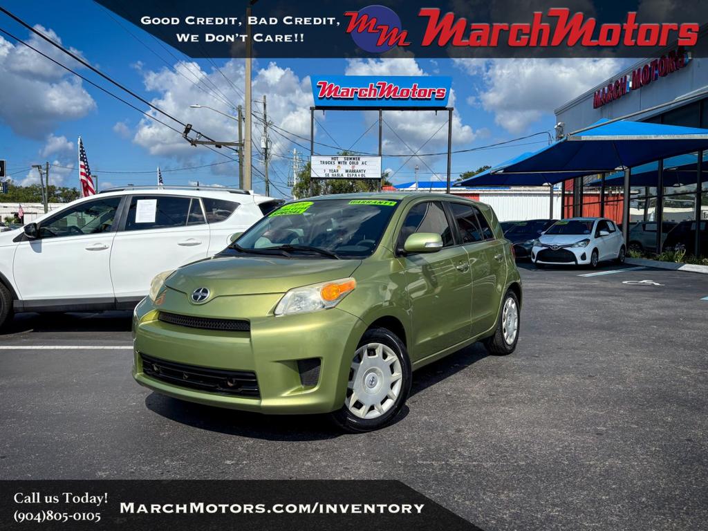 2009 Toyota Scion Xd - $10,900