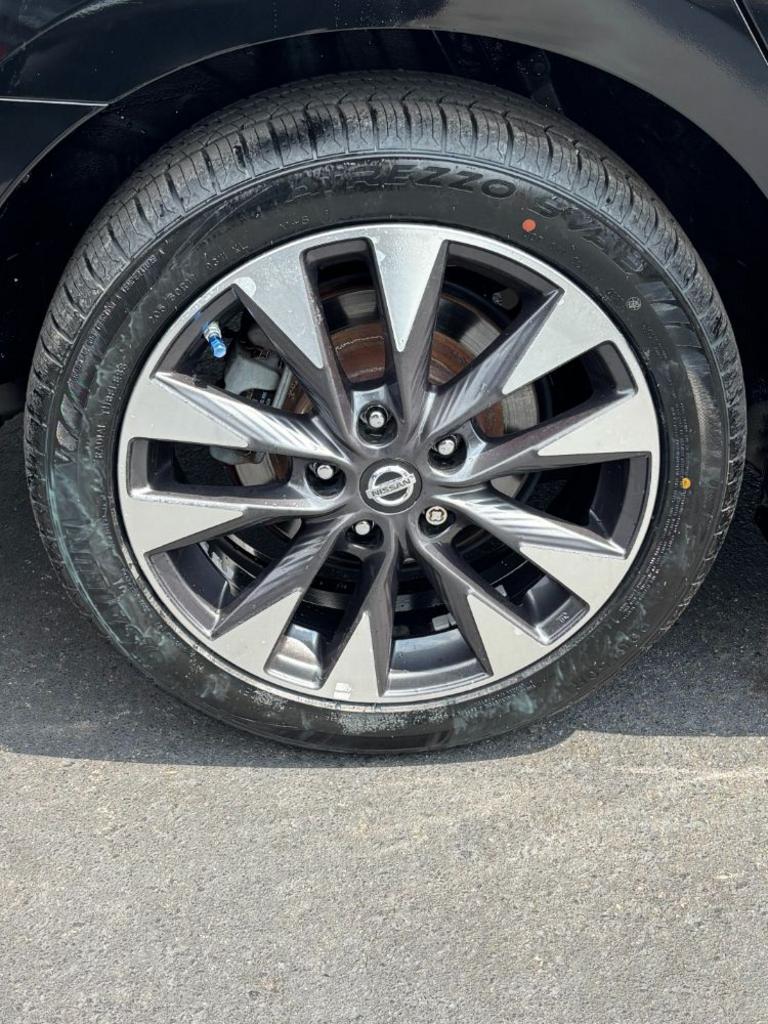 2016 Nissan Sentra - $13,999