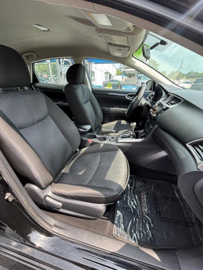 2016 Nissan Sentra - $13,999