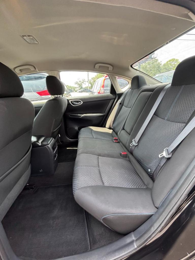 2016 Nissan Sentra - $13,999