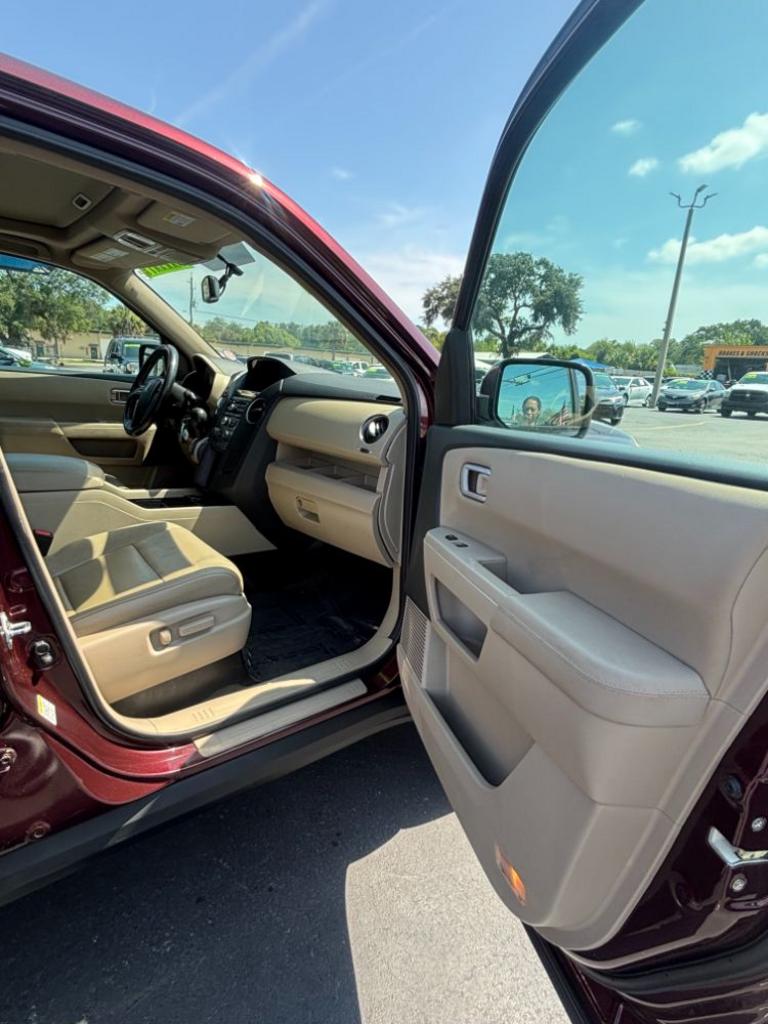 2015 Honda Pilot - $17,990