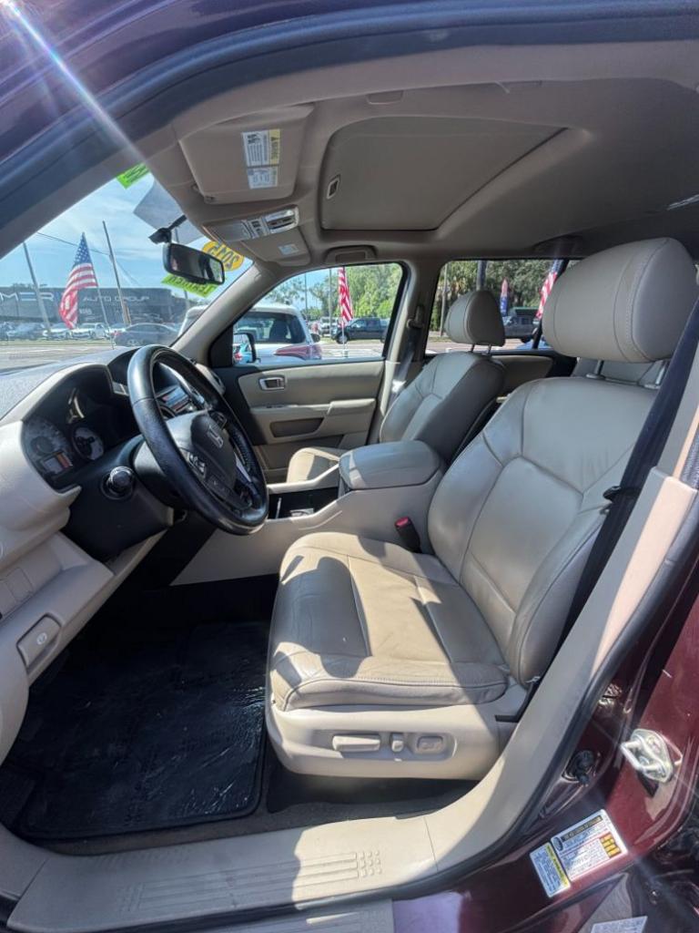 2015 Honda Pilot - $17,990