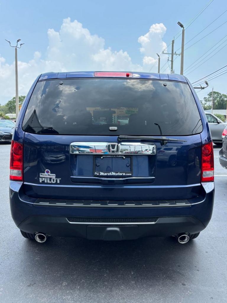 2013 Honda Pilot - $15,999