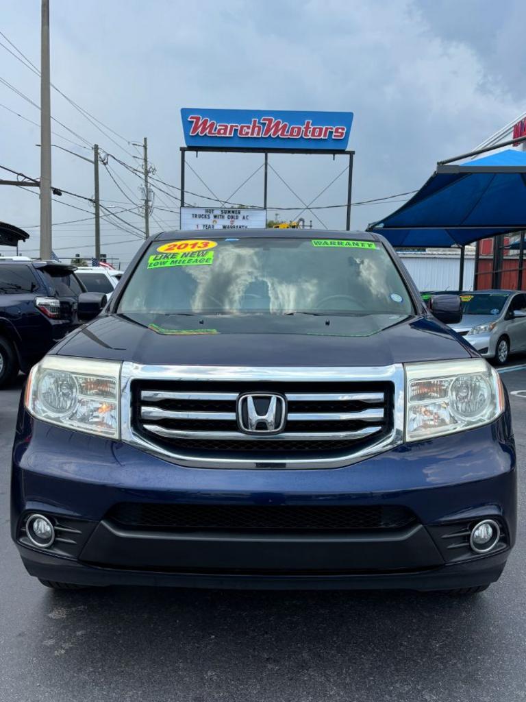 2013 Honda Pilot - $15,999