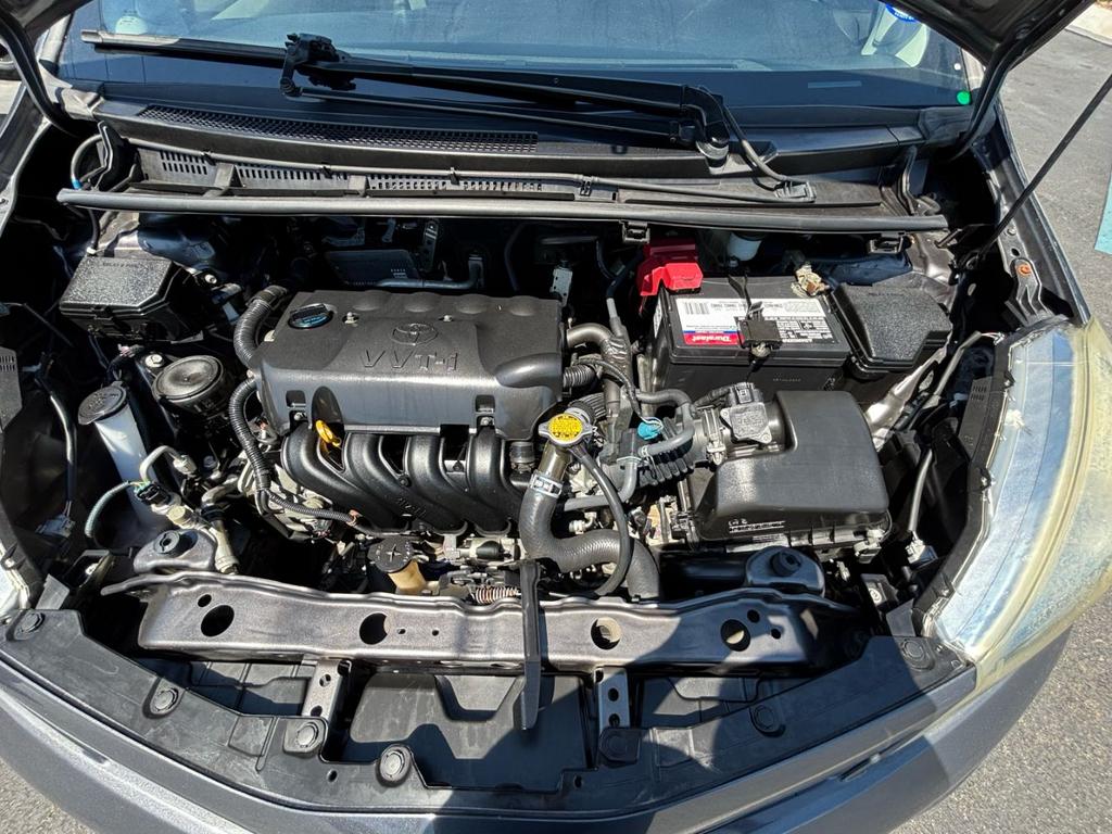 2012 Toyota Yaris - $10,900