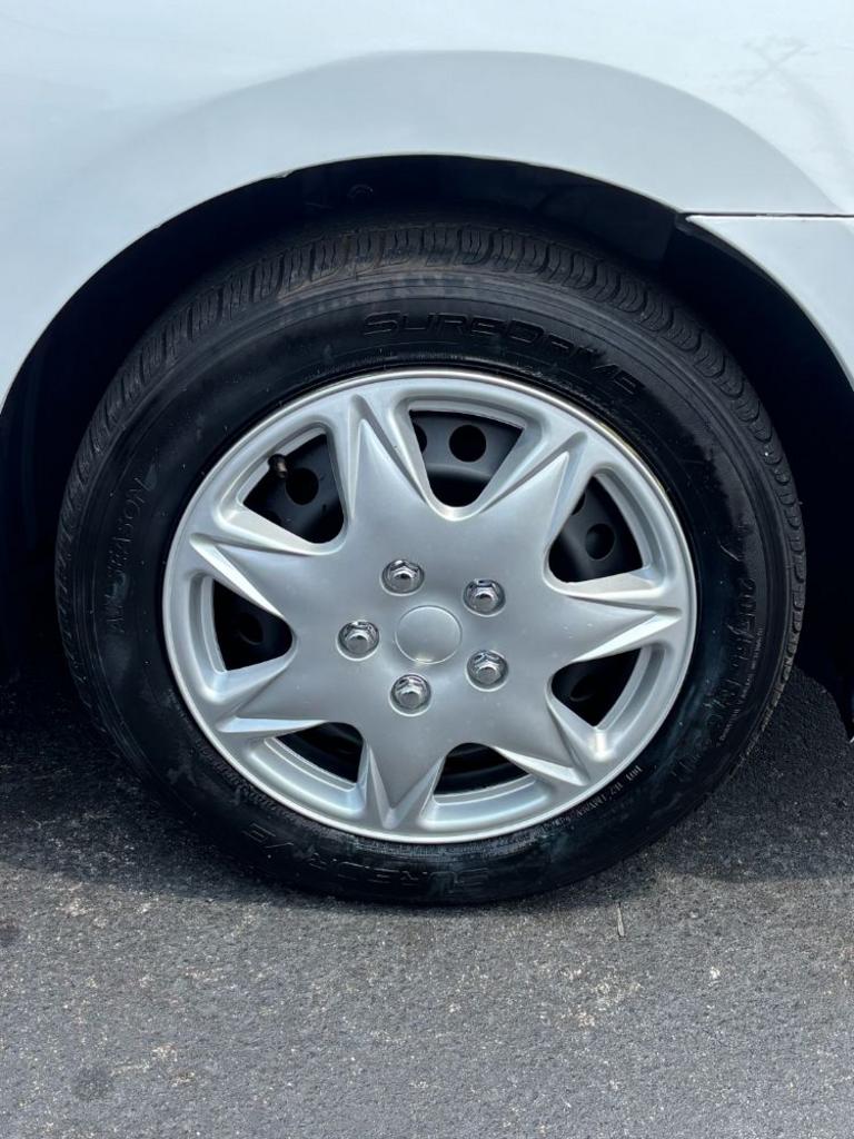 2017 Nissan Sentra - $14,900