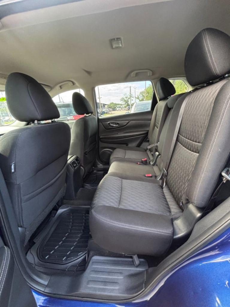 2017 Nissan Rogue - $14,999