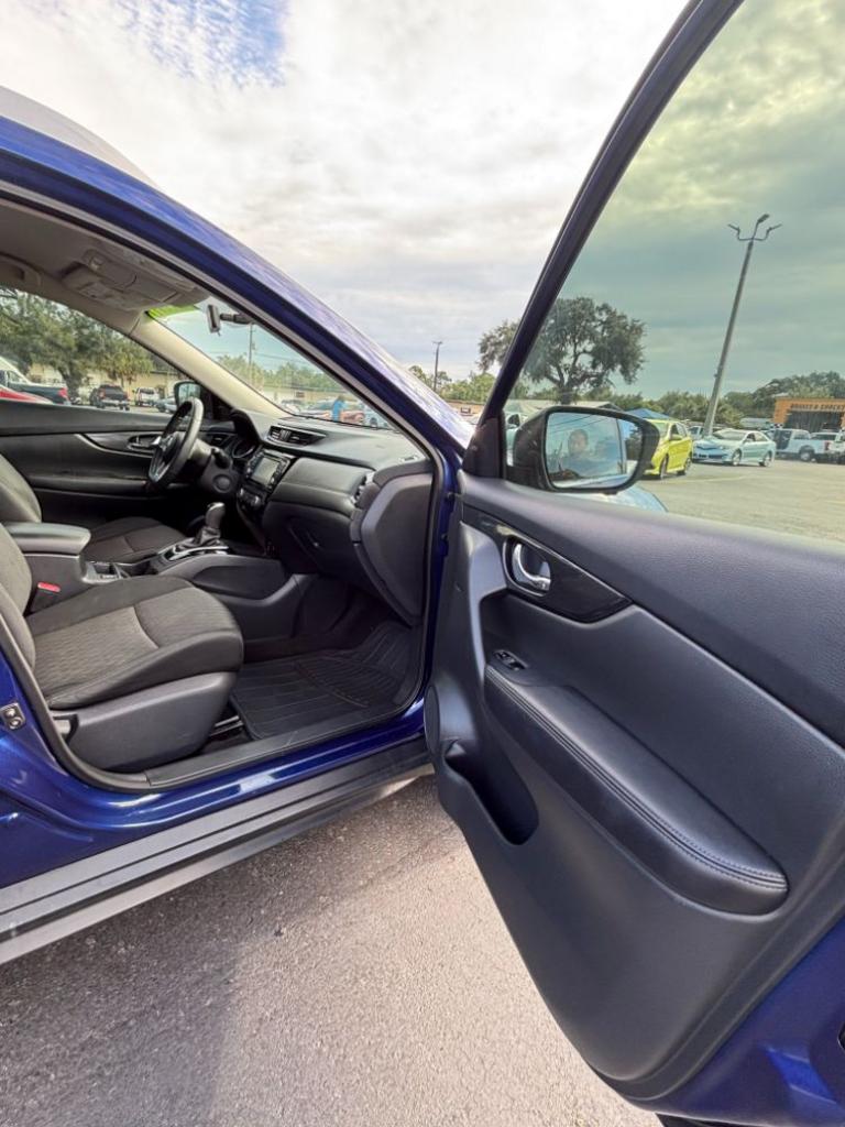 2017 Nissan Rogue - $14,999
