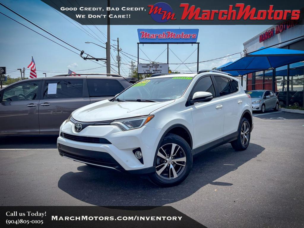 2018 Toyota RAV4 - $19,999