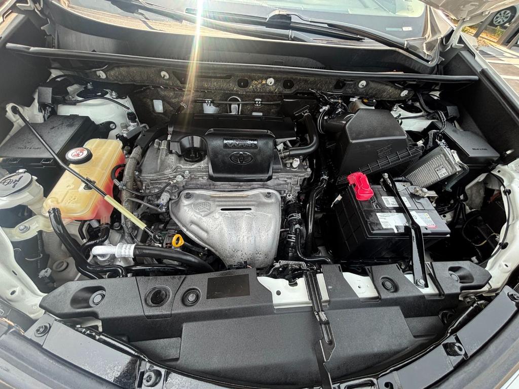 2018 Toyota RAV4 - $19,999