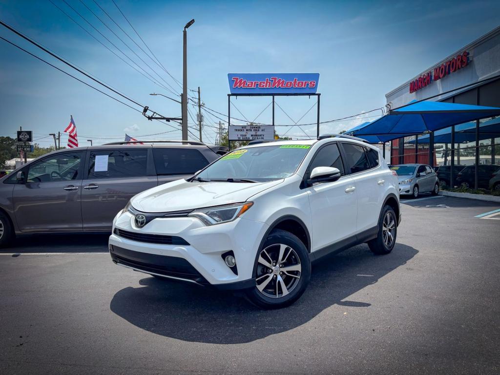 2018 Toyota RAV4 - $19,999